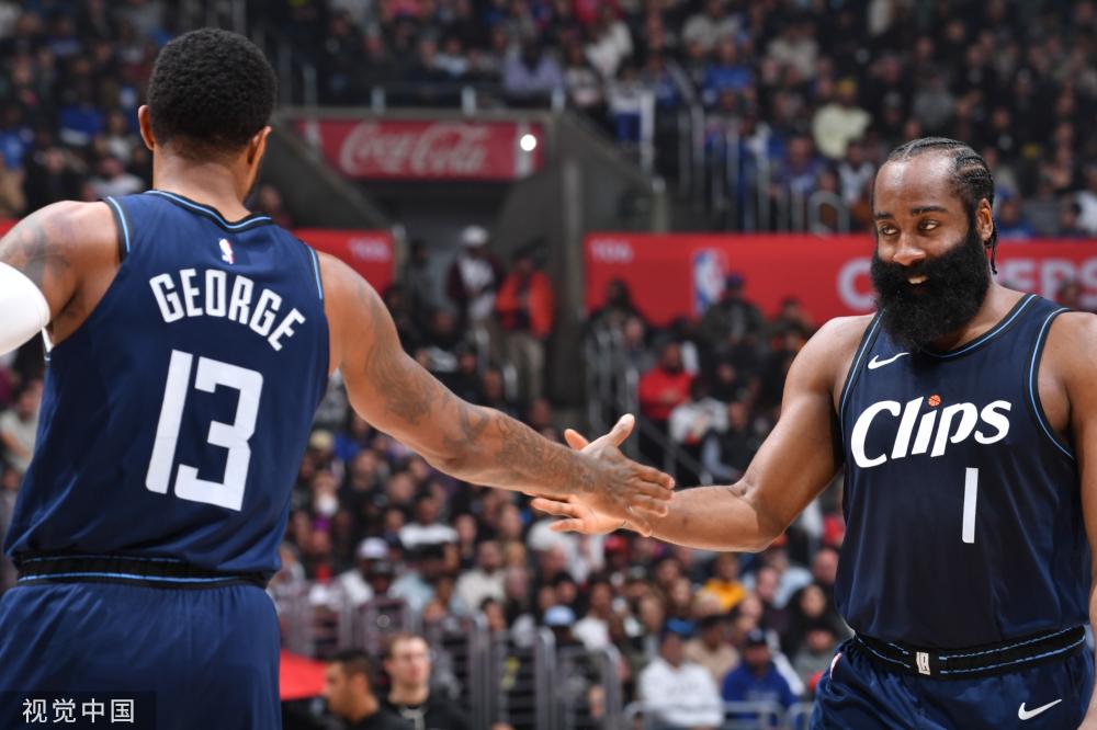 更传递了他 更传递了他