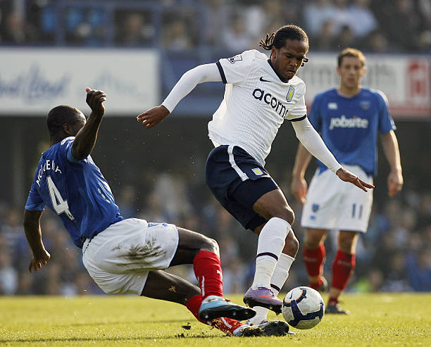 員夏維斯 員夏維斯