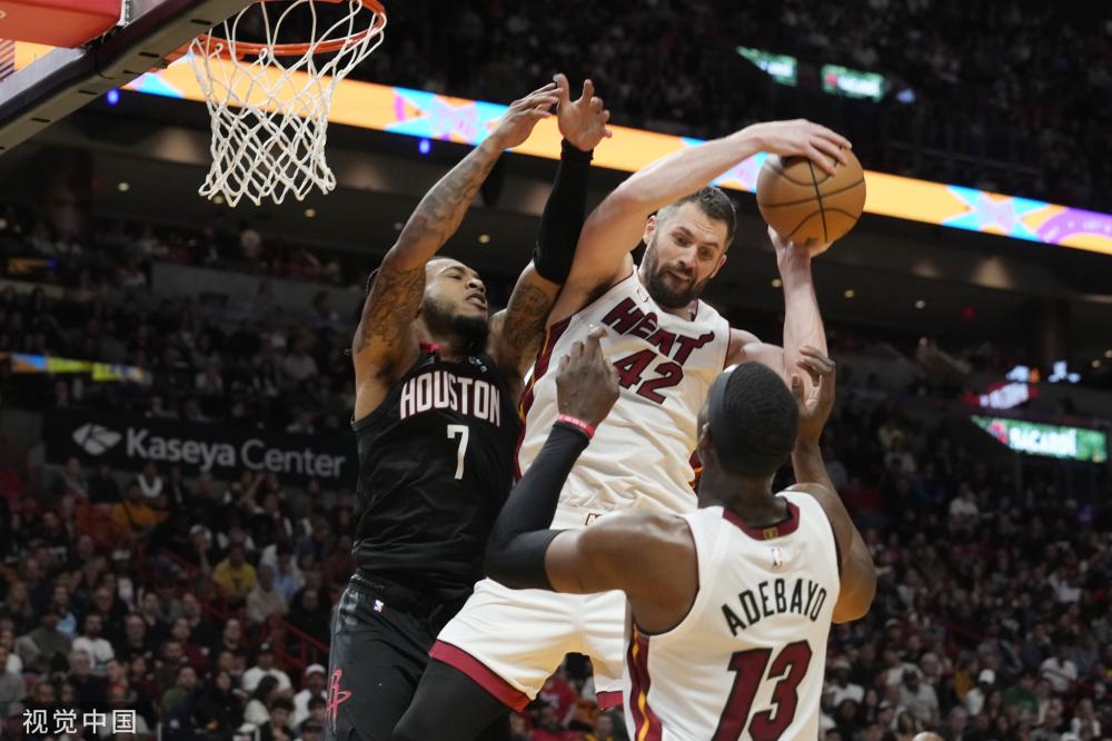 仅凭裁判的 仅凭裁判的